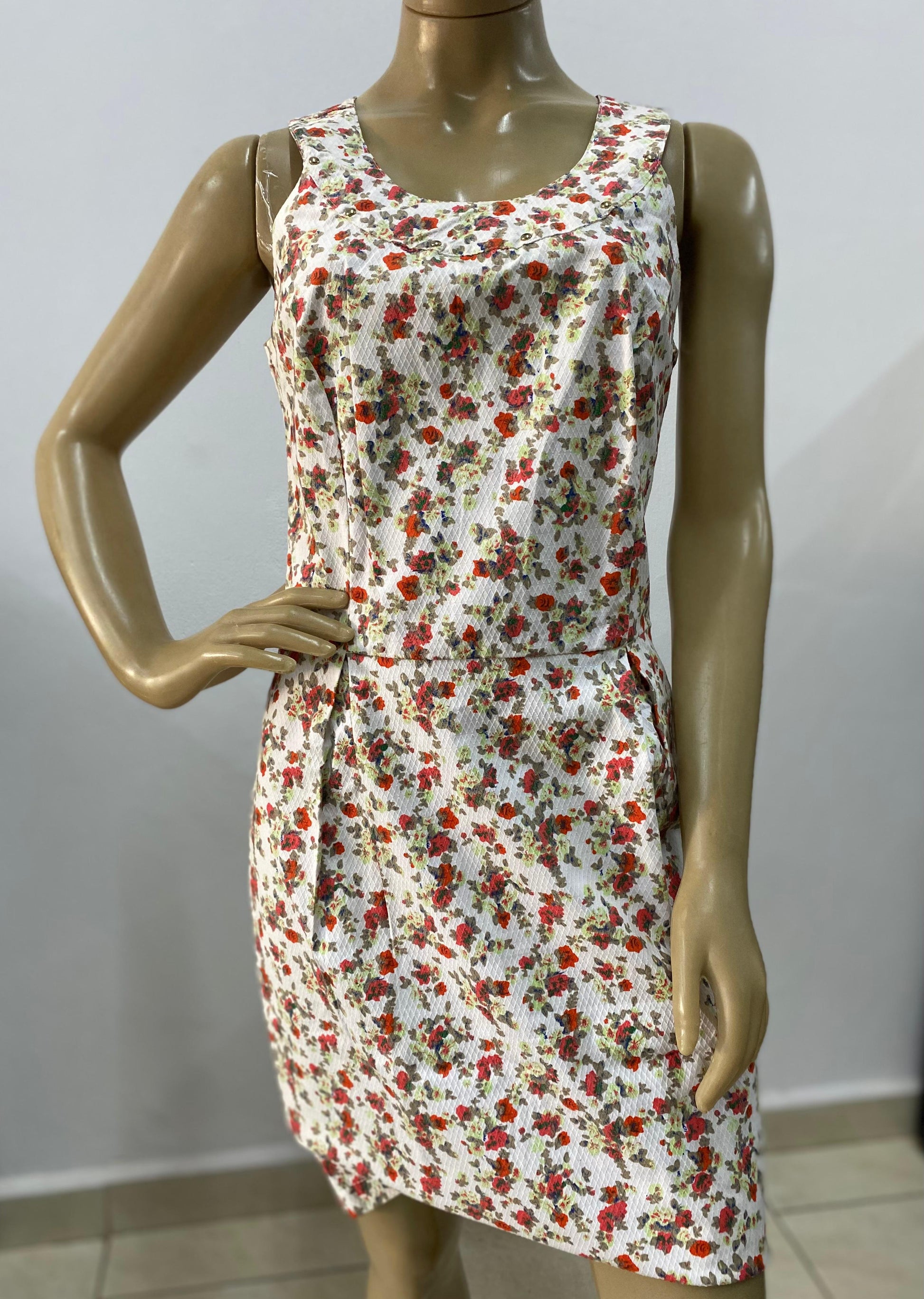 Vestido Floral Curto Feminino Estilo e Conforto