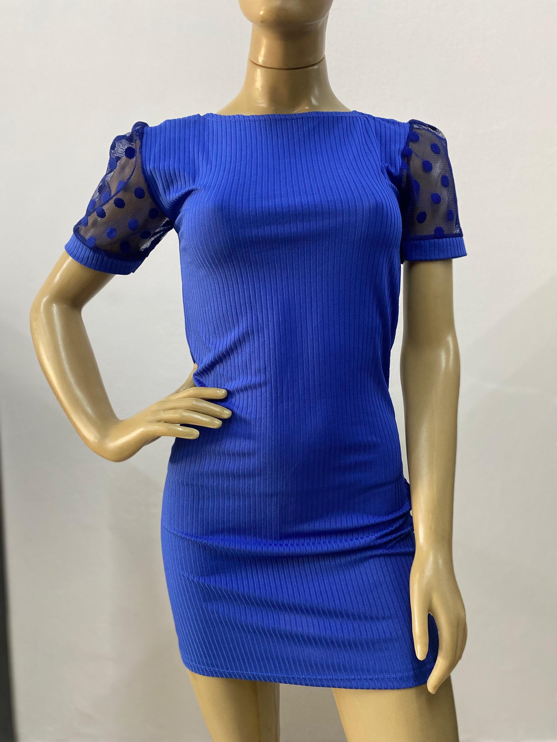 Vestido Curto Azul com Manga Tule Poá