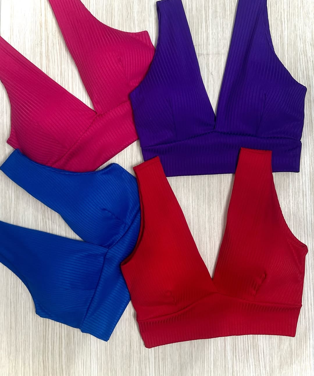 Top Cropped Canelado Costa V