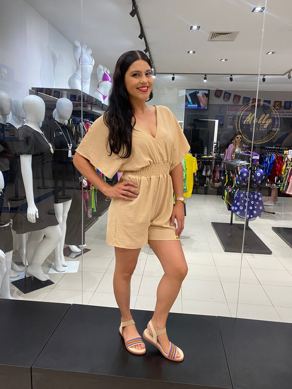 Macaquinho Feminino Duna Leveza para Todas as Ocasiões