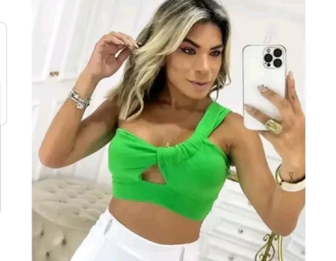 Top Cropped Mula Manca Lycra com Abertura