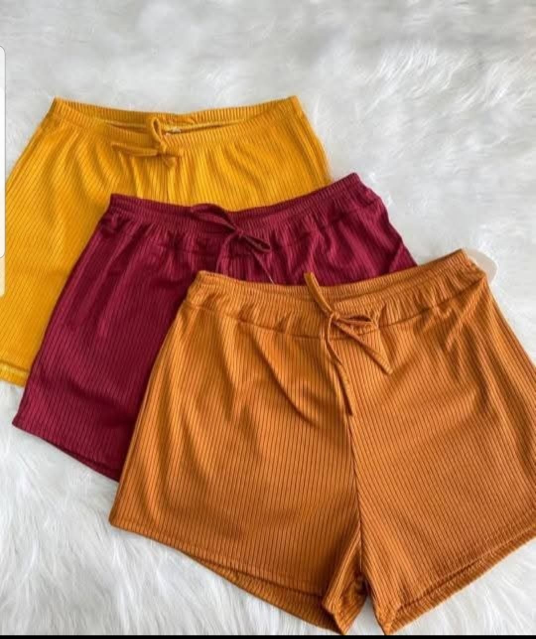 Shorts Canelado sem Bolso Leve e Confortável