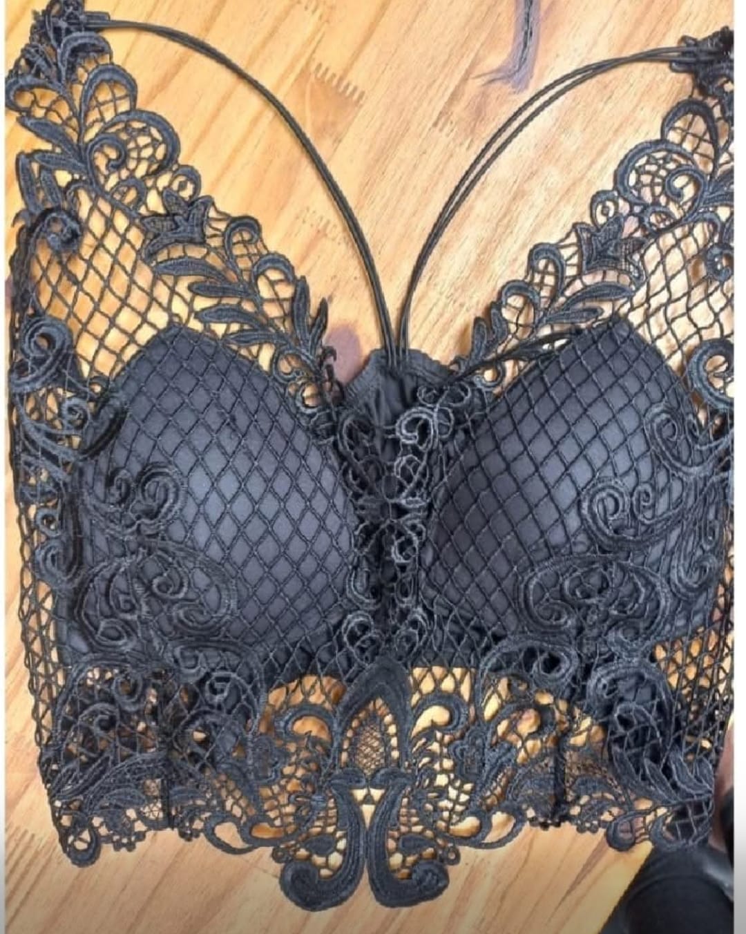 Top Cropped Super Renda com Toque Sexy