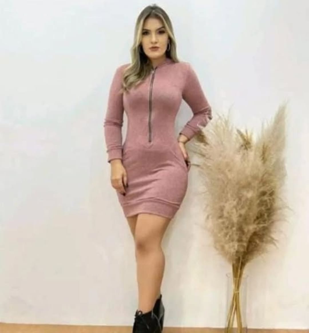 Vestido Manga Longa com Ziper e Capuz rose