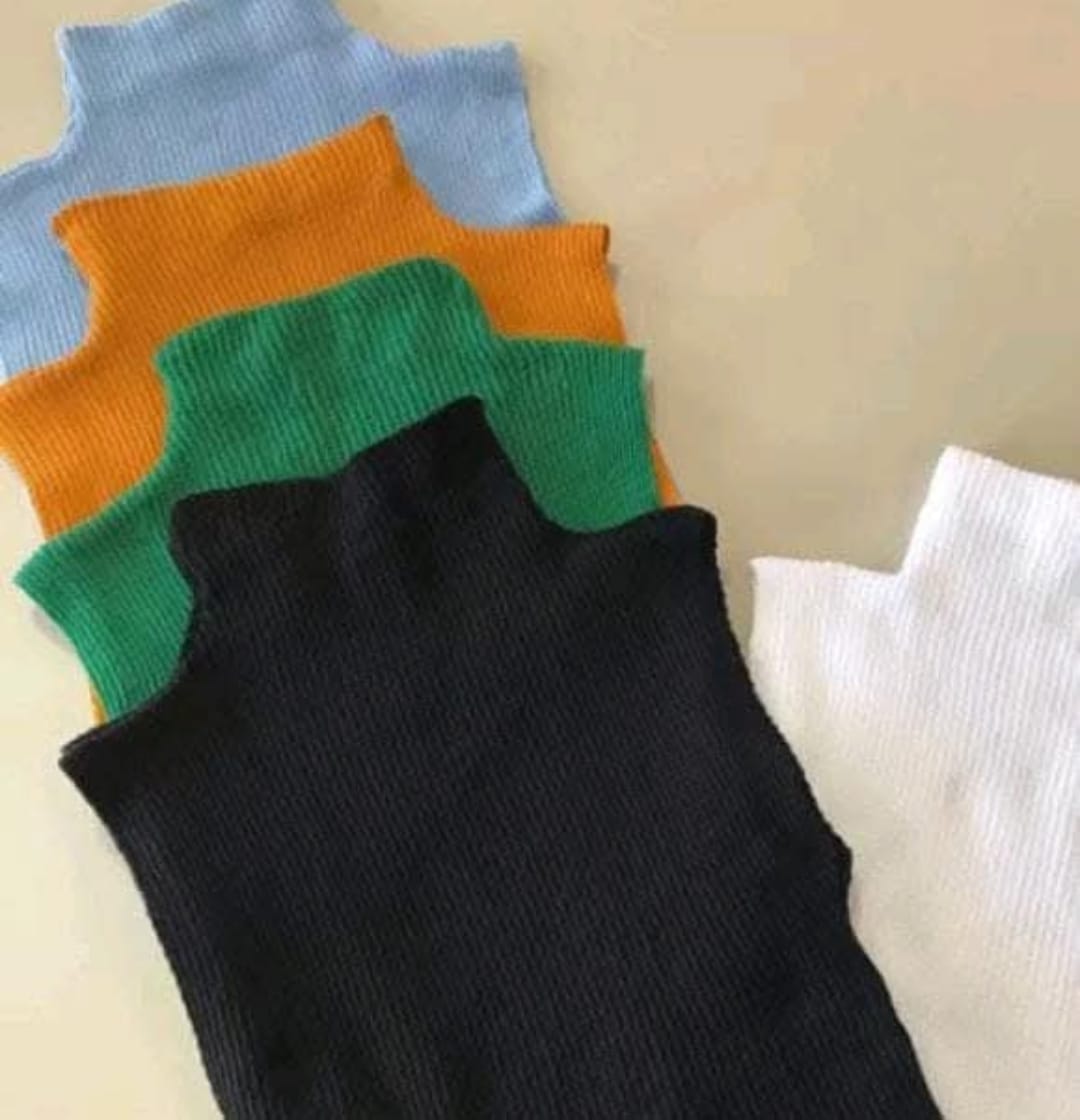 Blusa Garrafinha de Tricô com Gola | Elegância e Conforto para Meia Estação