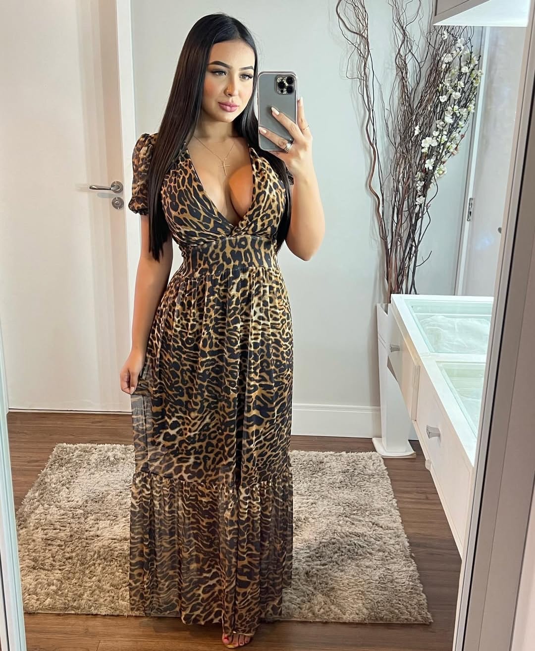 Vestido Longo Tule com Forro Romântica, Fluida e Atemporal