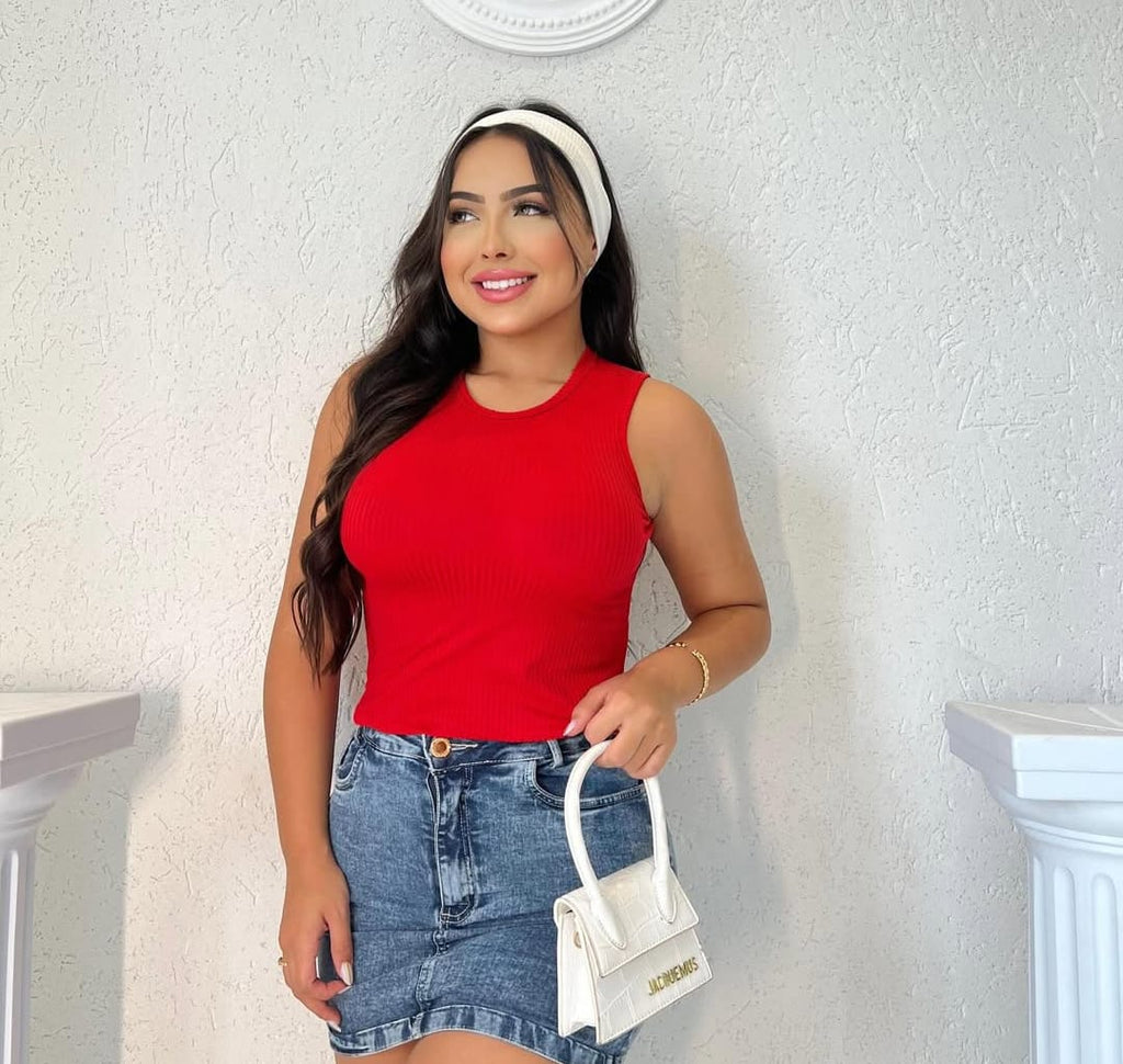 Regata Malha Canelada Elegância e Conforto