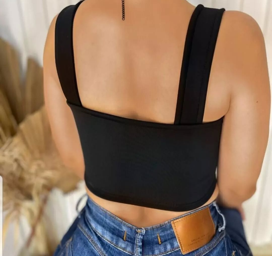 Croppedy Neopreme Regatinha Look Despojado e Estiloso