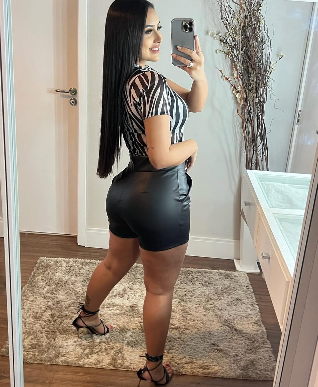 Boddy Tule Manga Curta Look Moderno e Confortável