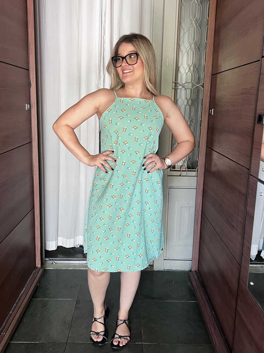 Vestido Alcinha Flores Movimento e Delicadeza no Look