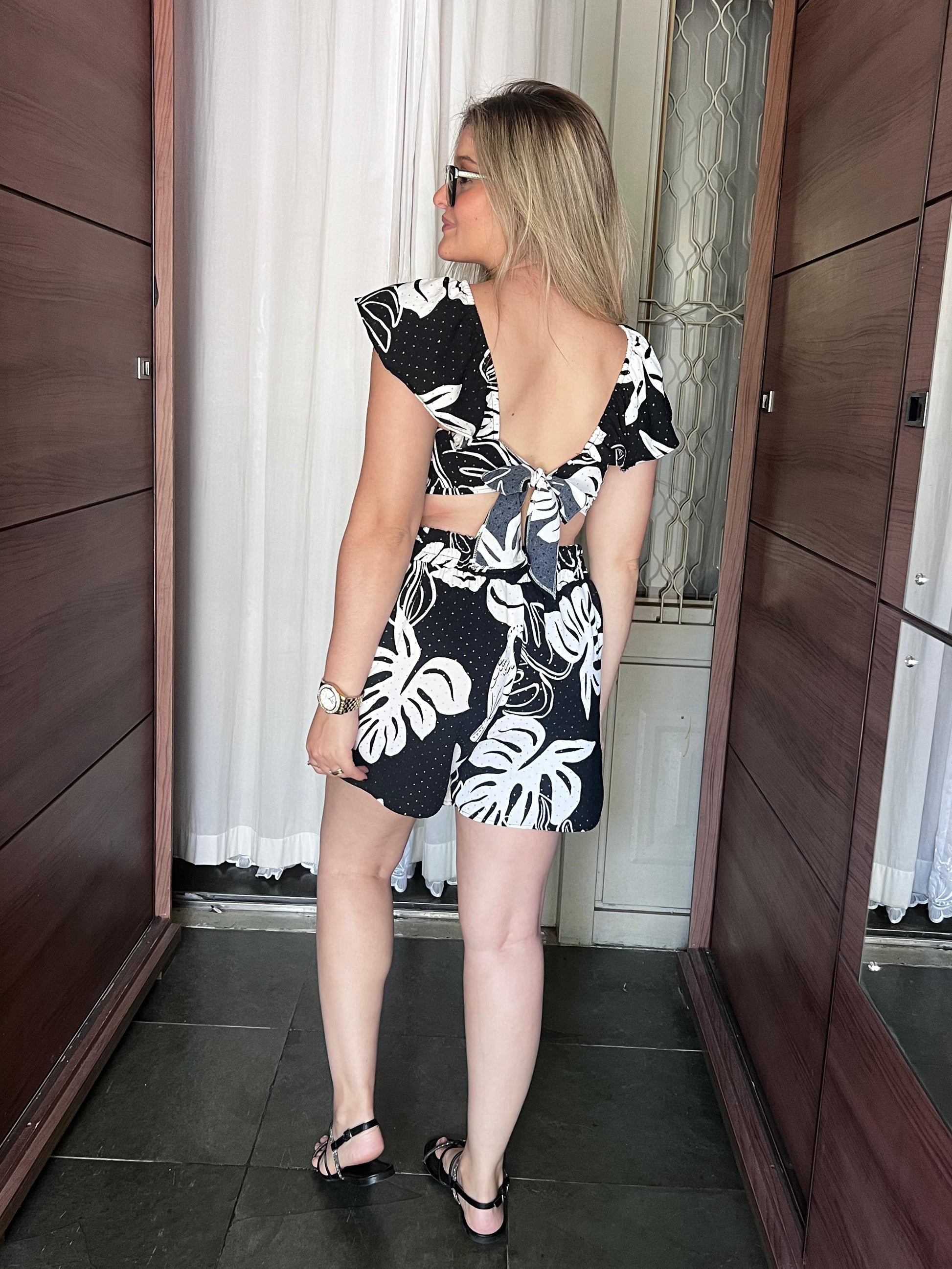 Conjunto Feminino Eliana P&B Look Sofisticado e Atemporal