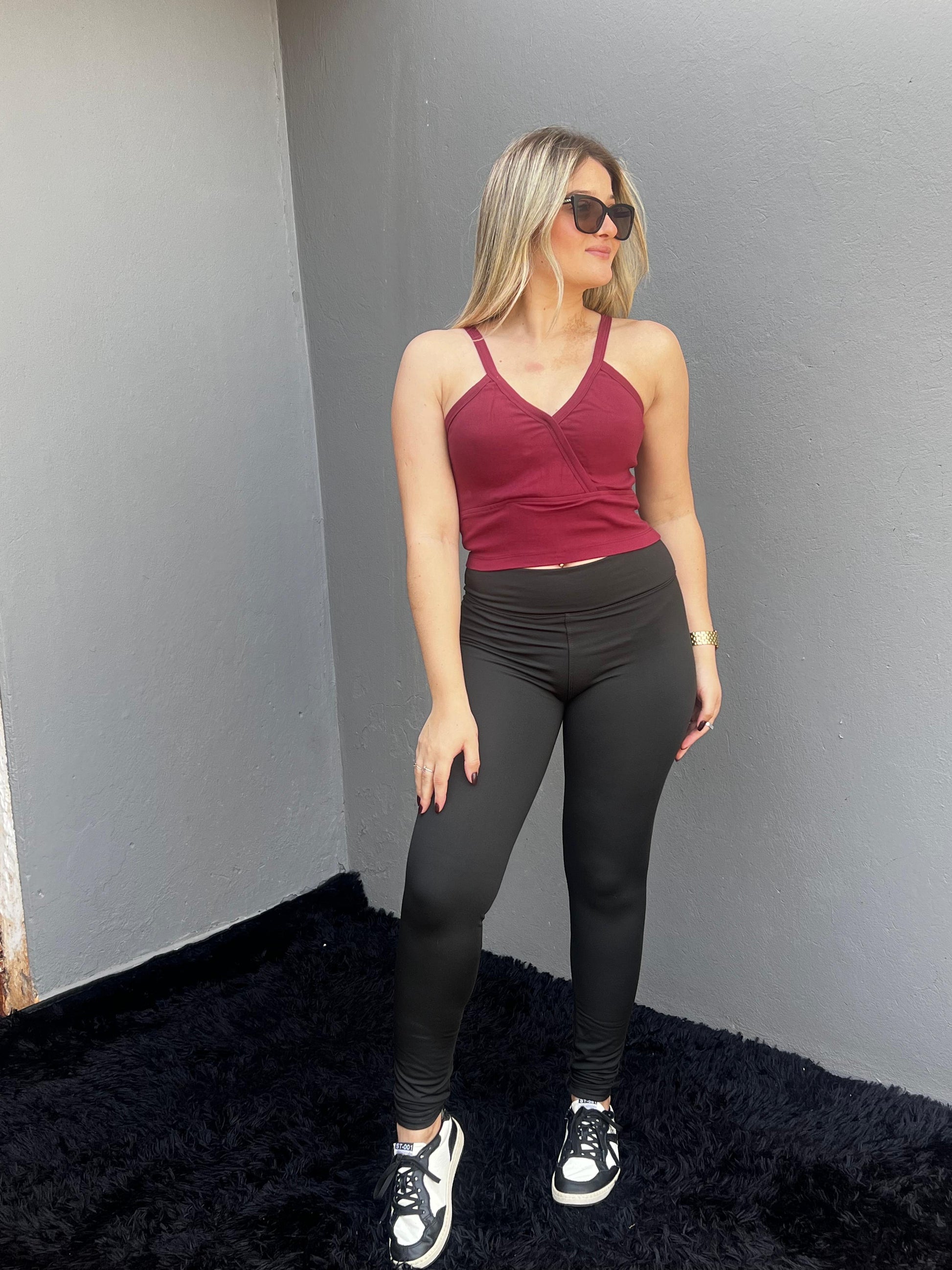 Cropped de Cottonn Modelo Moderno para Diversos Looks