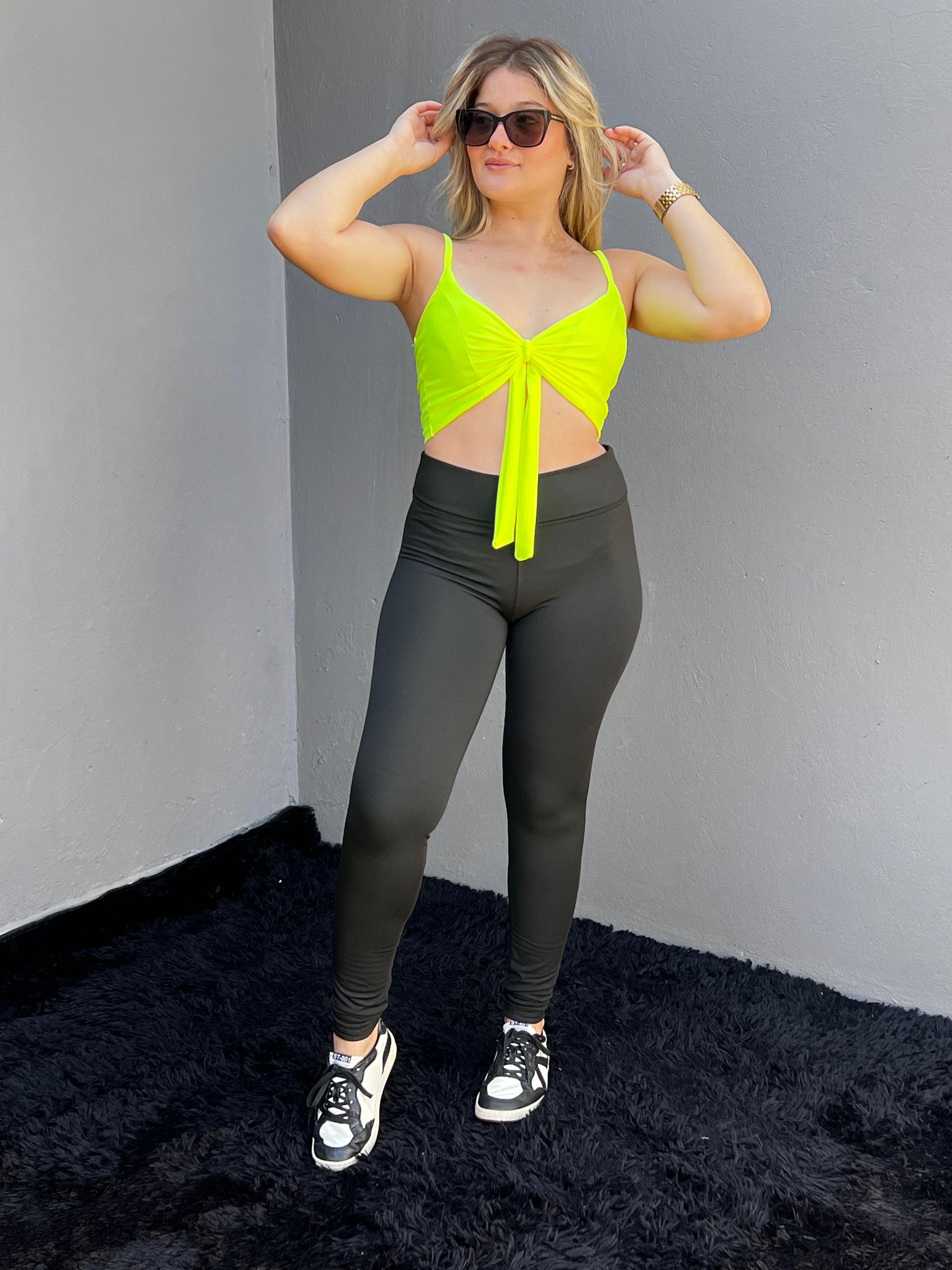 Cropped Lycra Nó Neon Feminino Moda Estilosa e Versátil