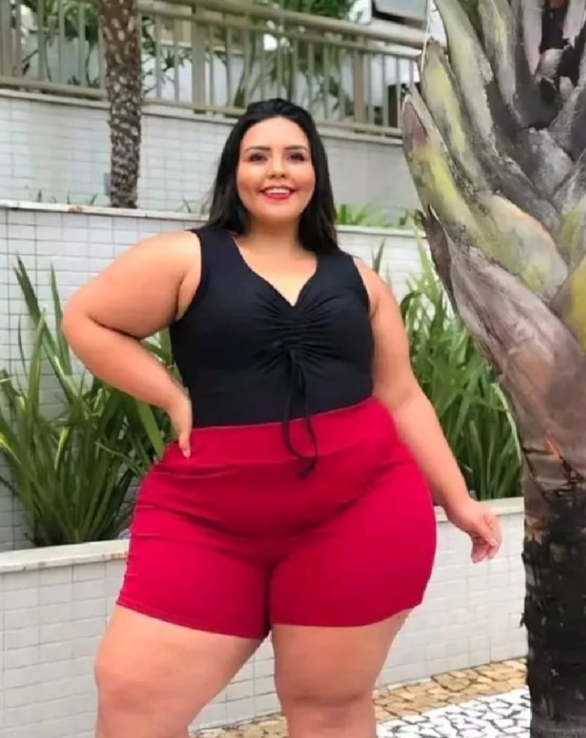 Body Plus Size Decote Ajustável Look Elegante e Casual