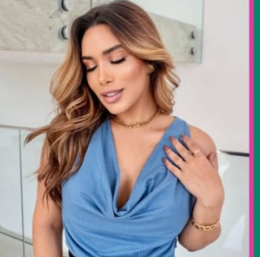 Blusa Feminina Gola Jabour Look Elegante e Confortável