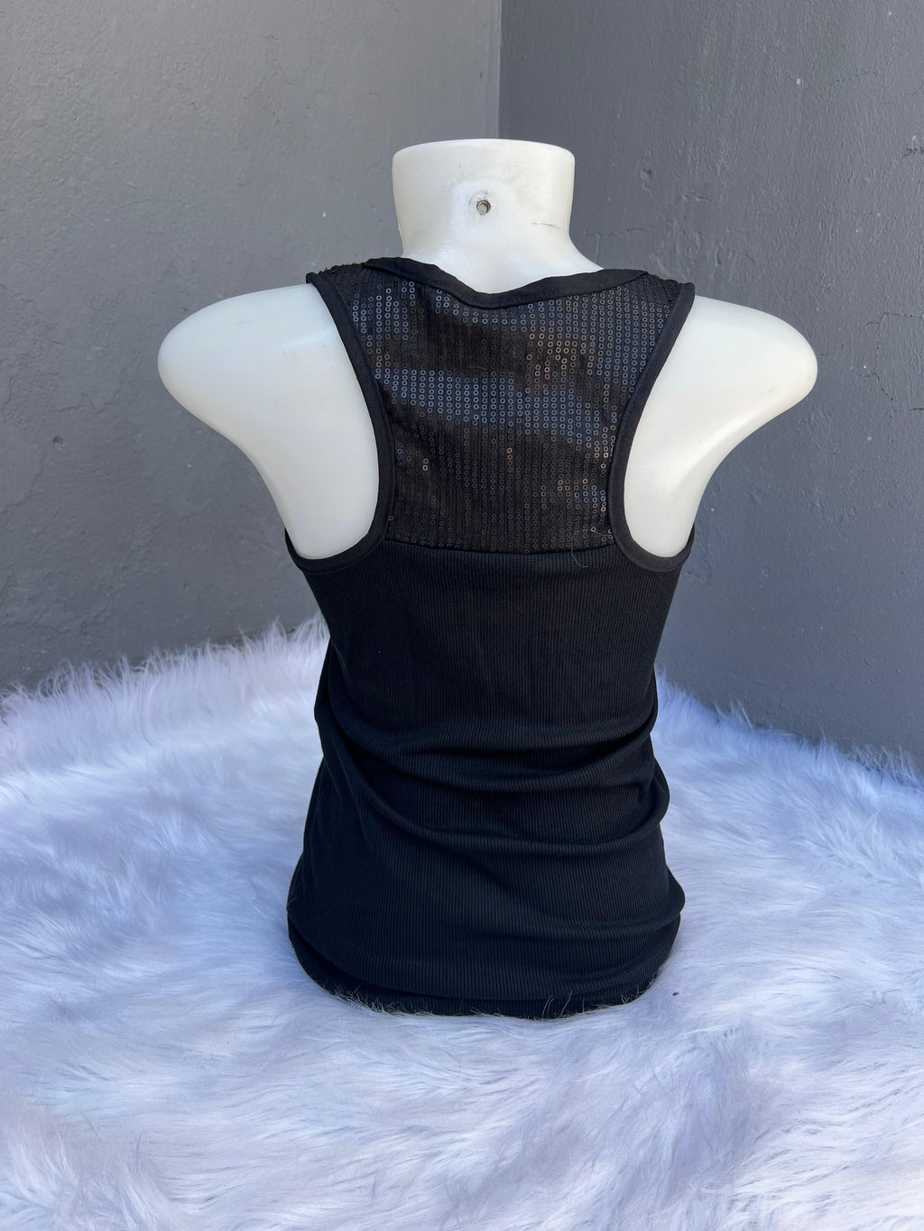 Regata Feminina Canelada Detalhes Paetê nas Costas Confortável