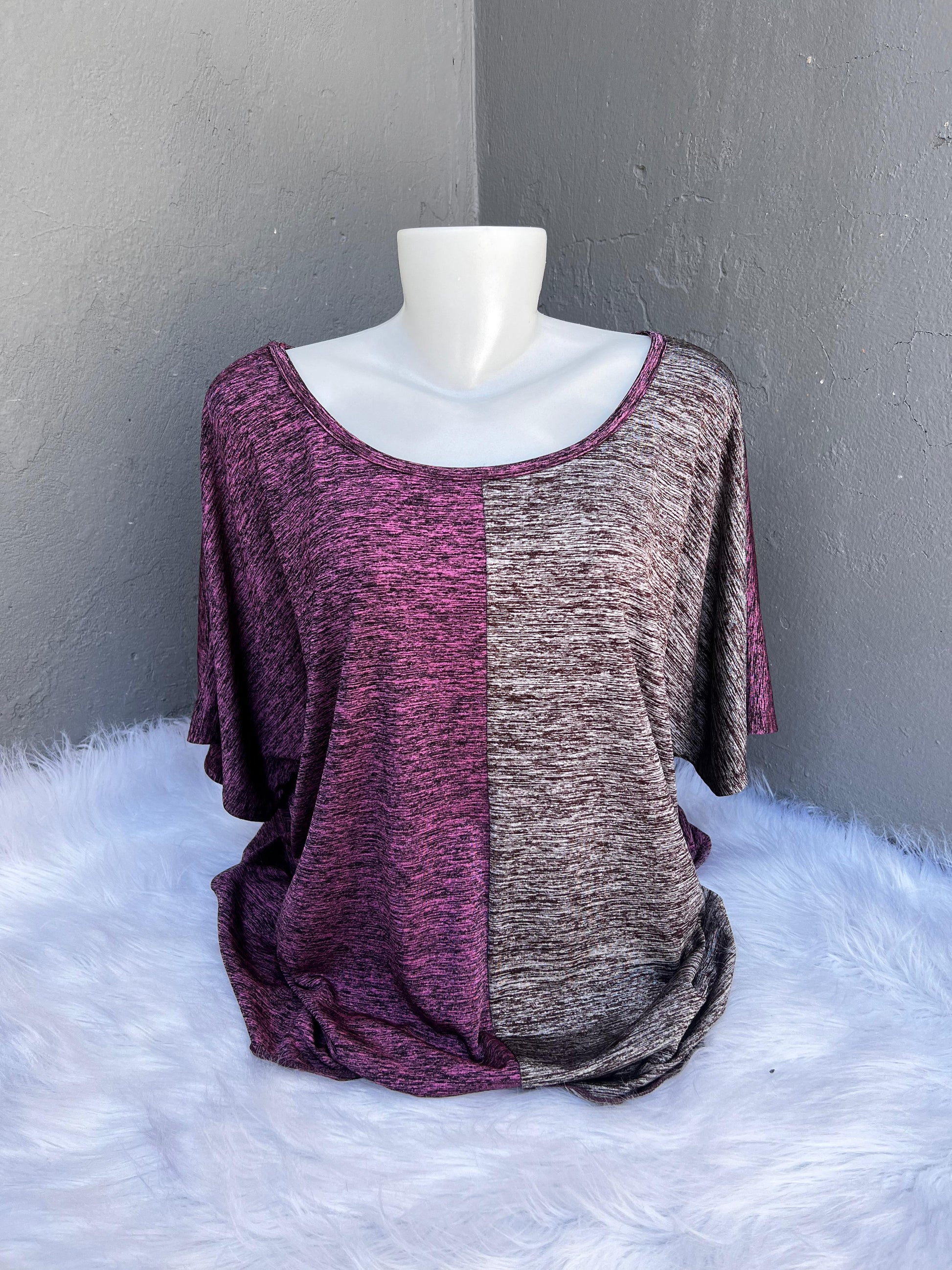 T-Shirt Mesclada Feminina em Malha Casual