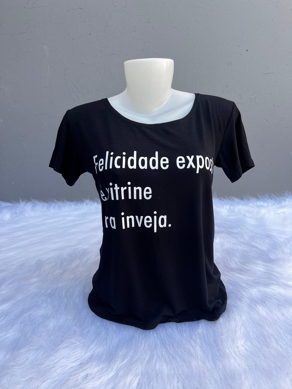 T-Shirt Fofa Slim Feminina Look Charmoso e Despojado