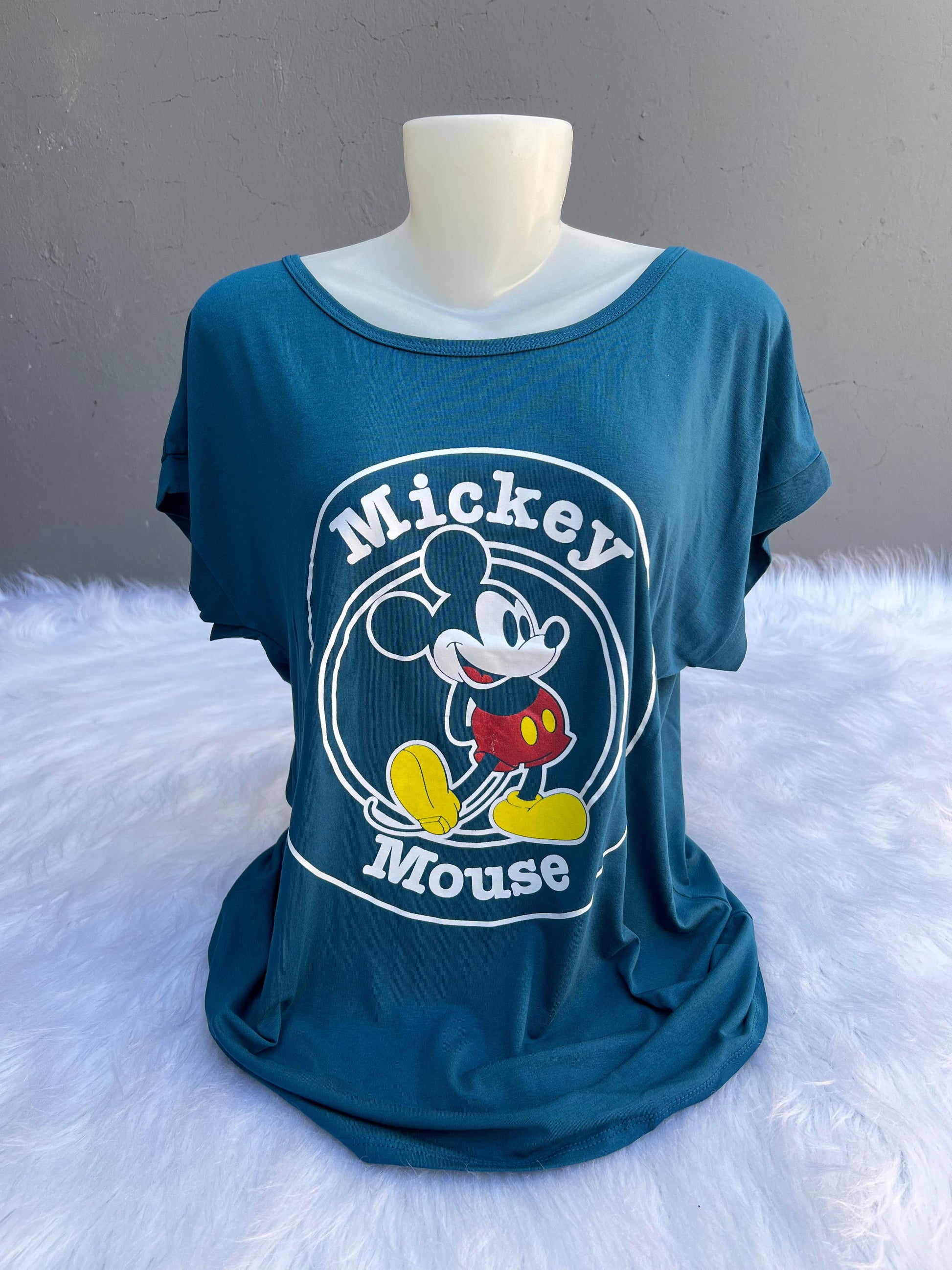 T-Shirt Básica Moda Feminina Essencial e Prática