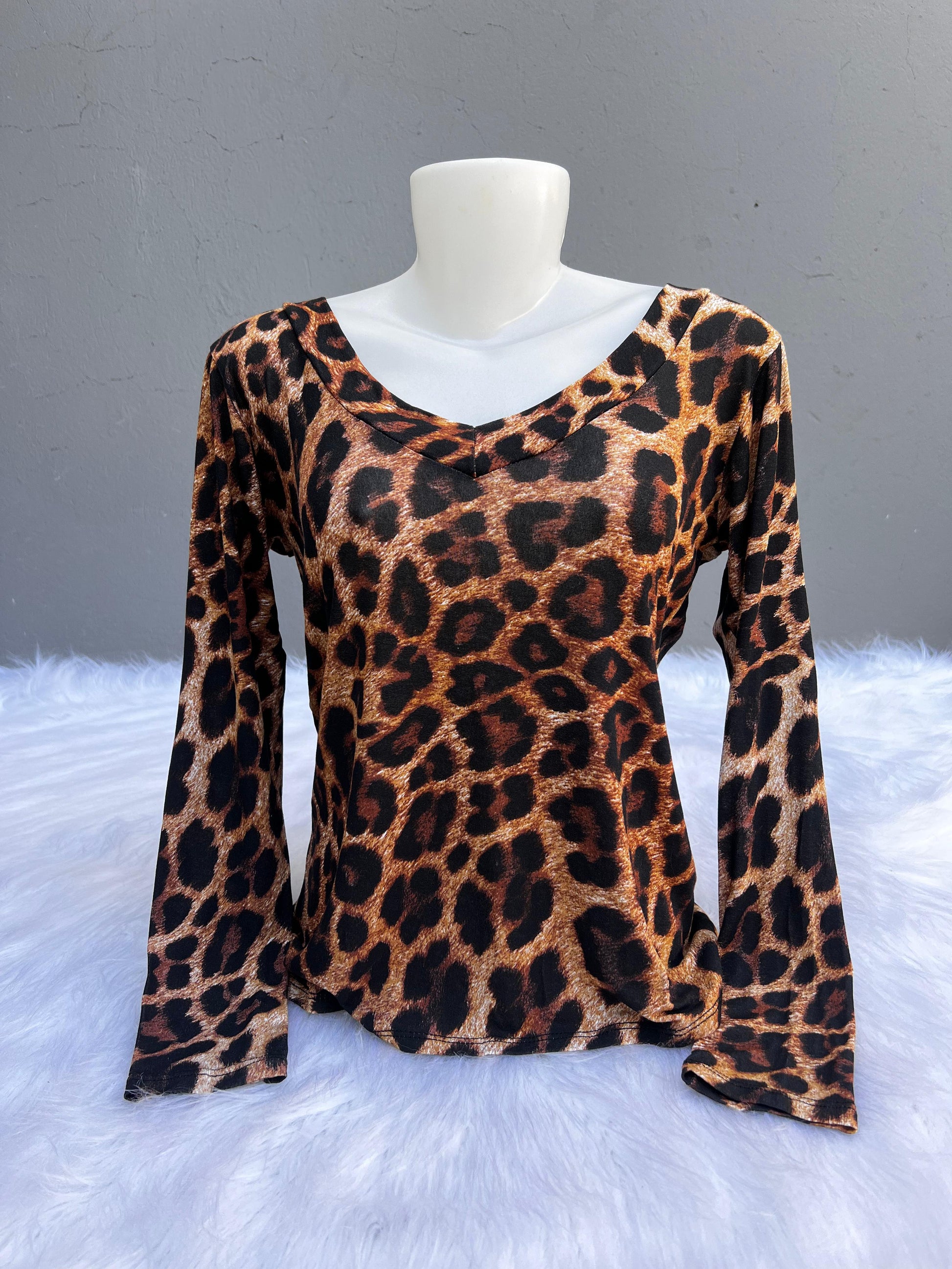 Blusa Decote V Manga Longa Look Feminino Chic e Confortável