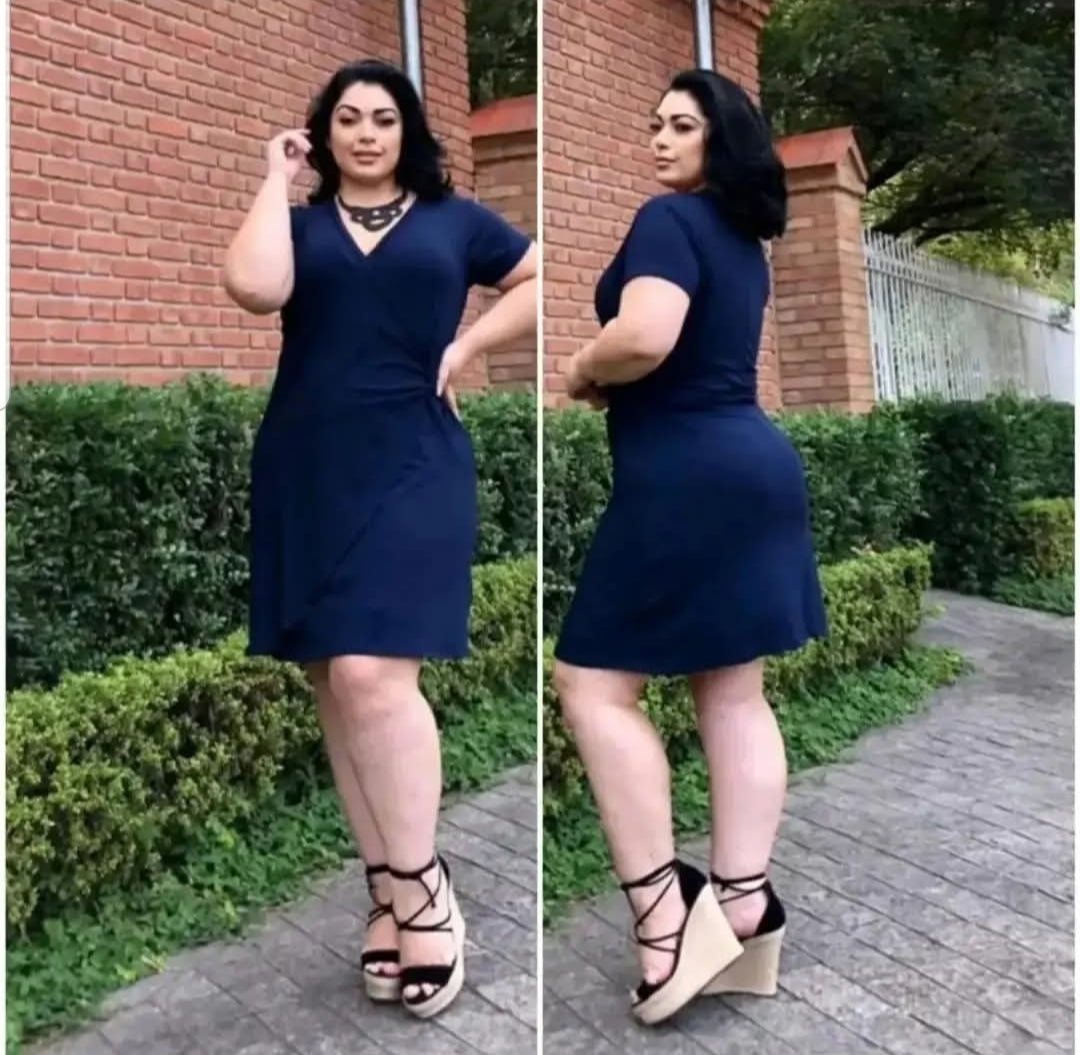 Vestido Plus Size Malha Envelope Movimento e Delicadeza no Look
