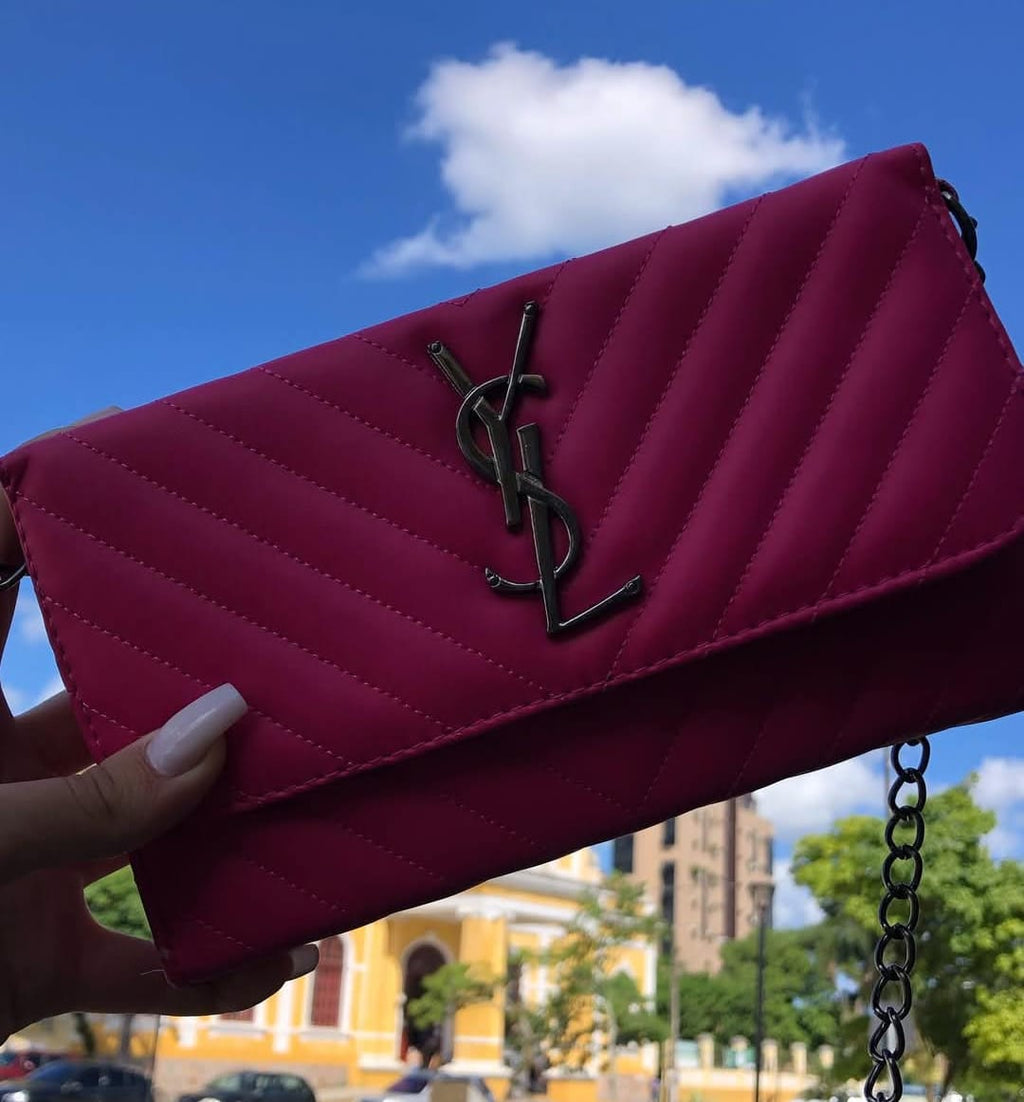 Bolsa Clutch com Corrente Estilo Noturno e Sofisticado