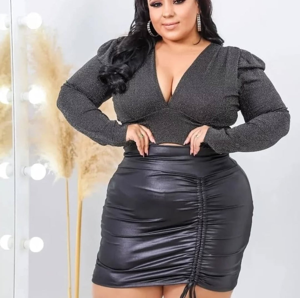Mini Saia Cirre Plus Size Look Moderno e Confortável