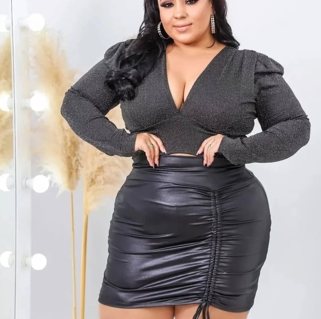 Mini Saia Cirre Plus Size Look Moderno e Confortável