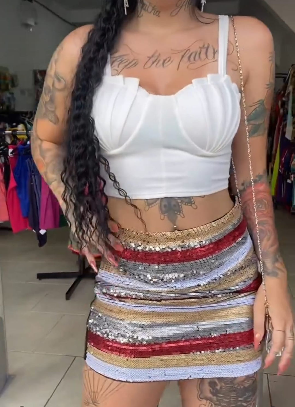 Mini Saia Paetê Mesclada Brilho Perfeito para Eventos