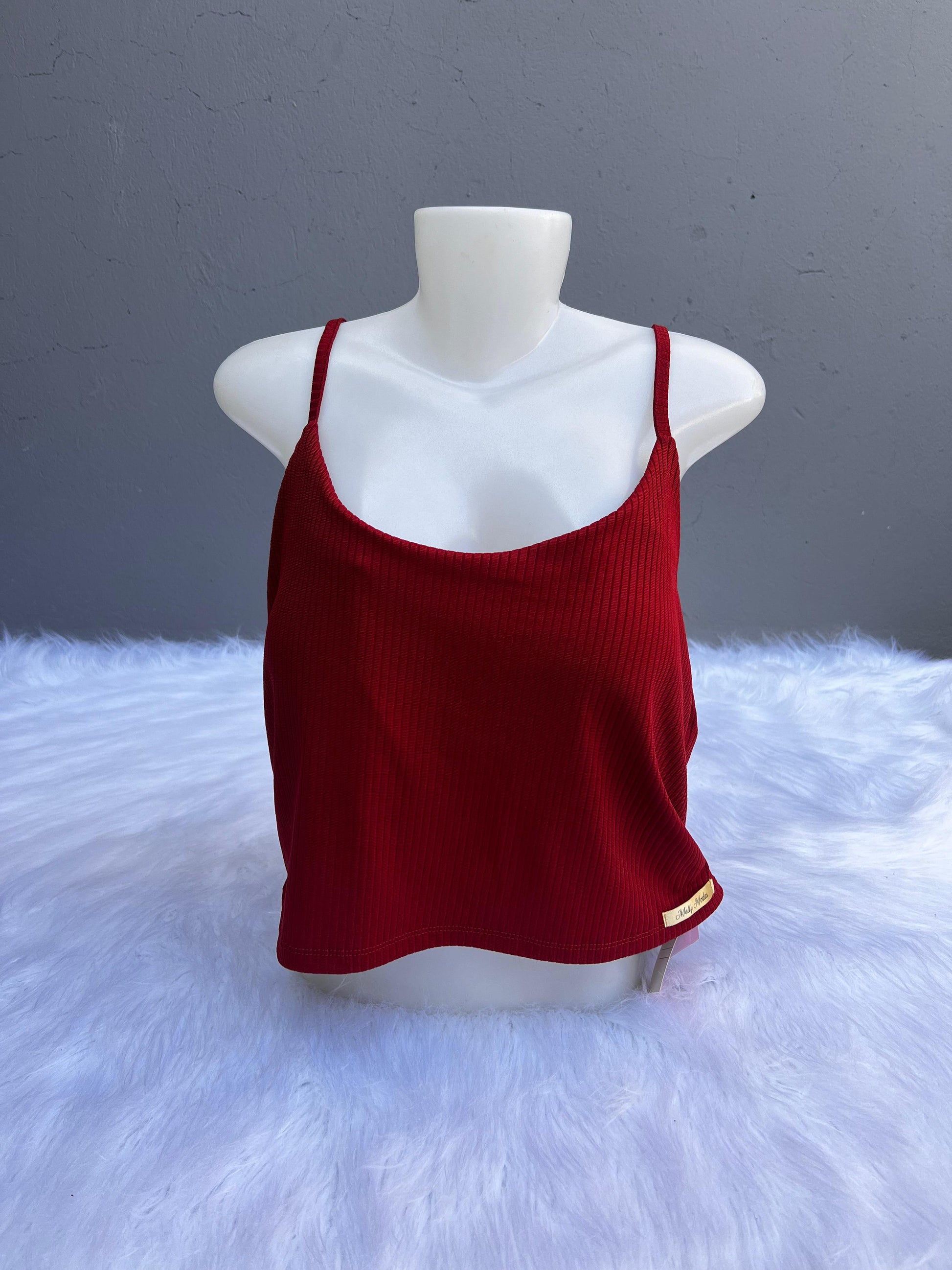 Cropped Canelado Plus Size Look Charmoso e Despojado