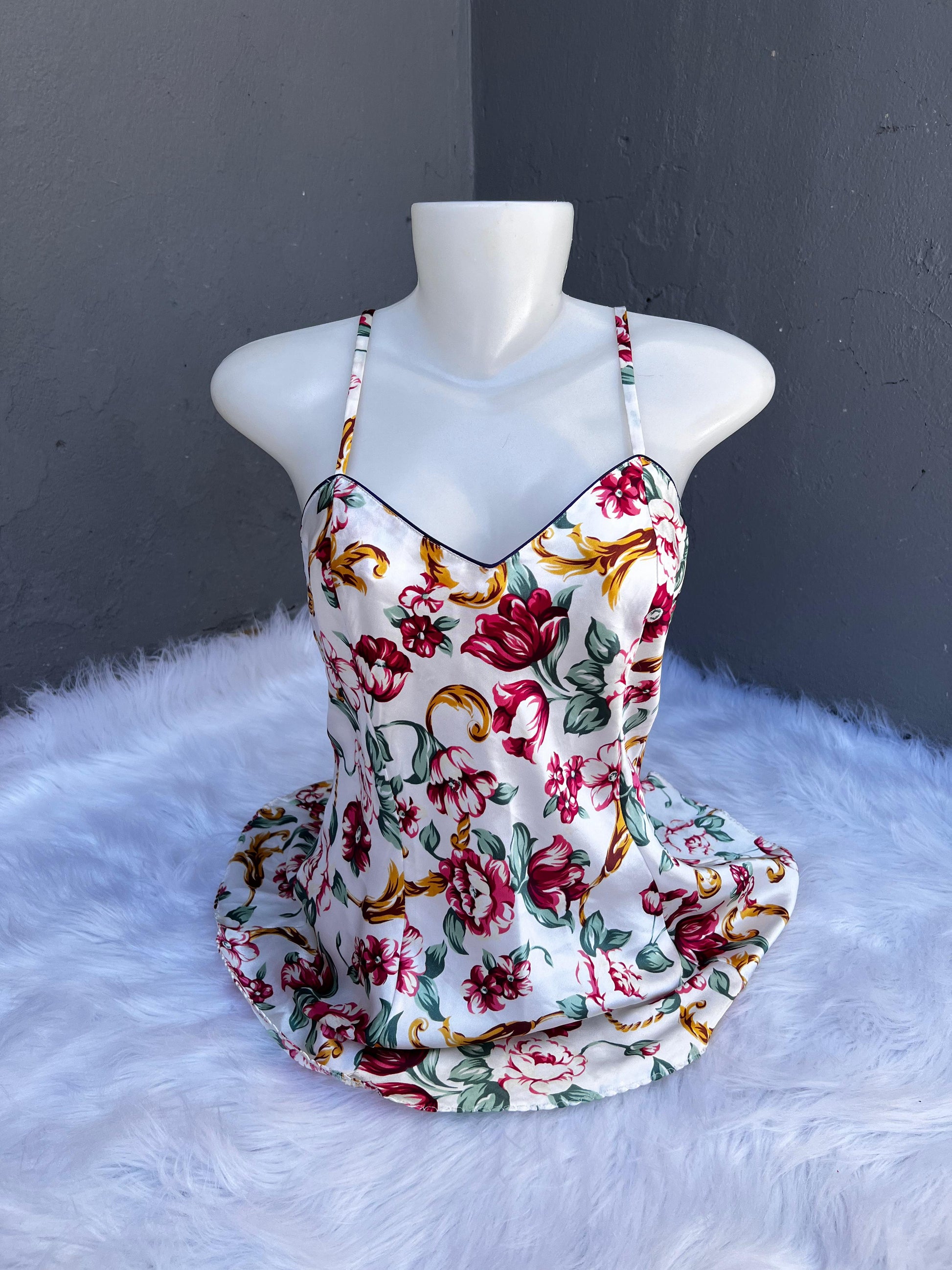 Regata Feminina Cetim Estampada Look Moderno e Confortável