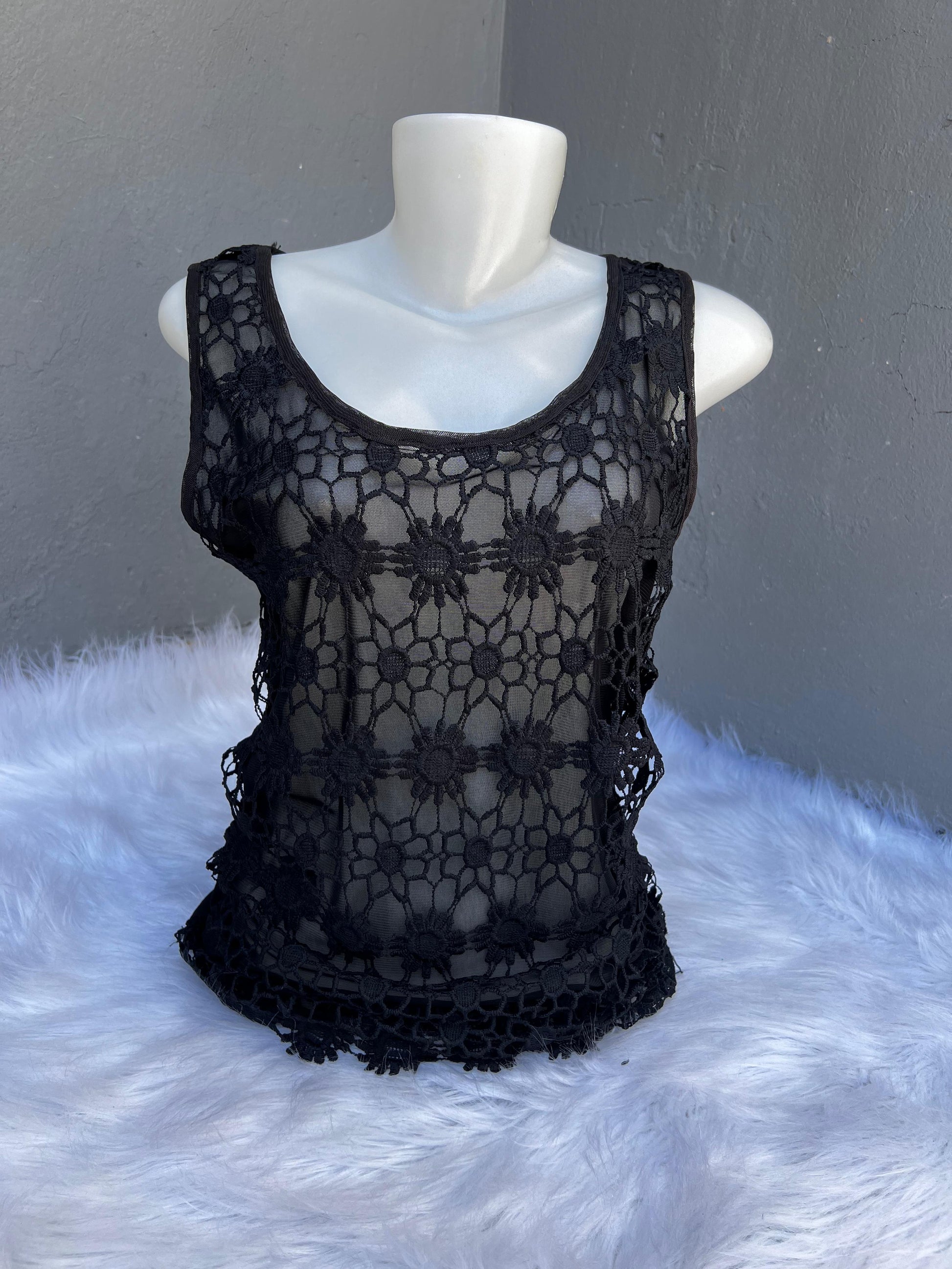 Regata Feminina Tule e Renda Look Moderno e Confortável