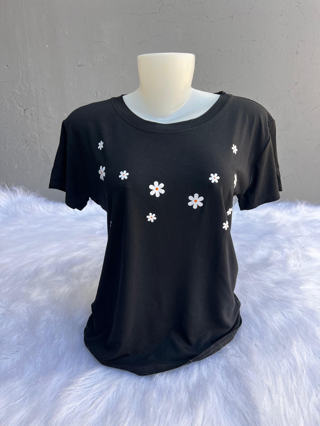 T-Shirt Fofa Slim Feminina Look Charmoso e Despojado