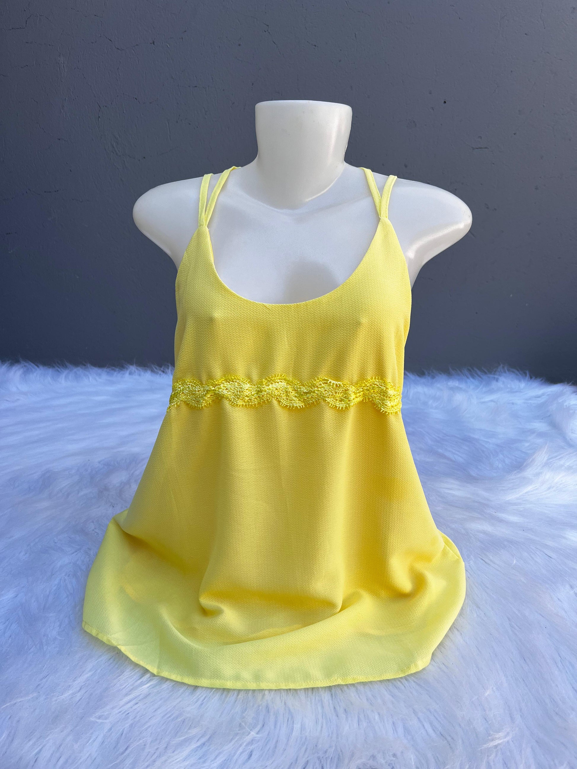 Regata Yara Moda Feminina Elegante e Confortável