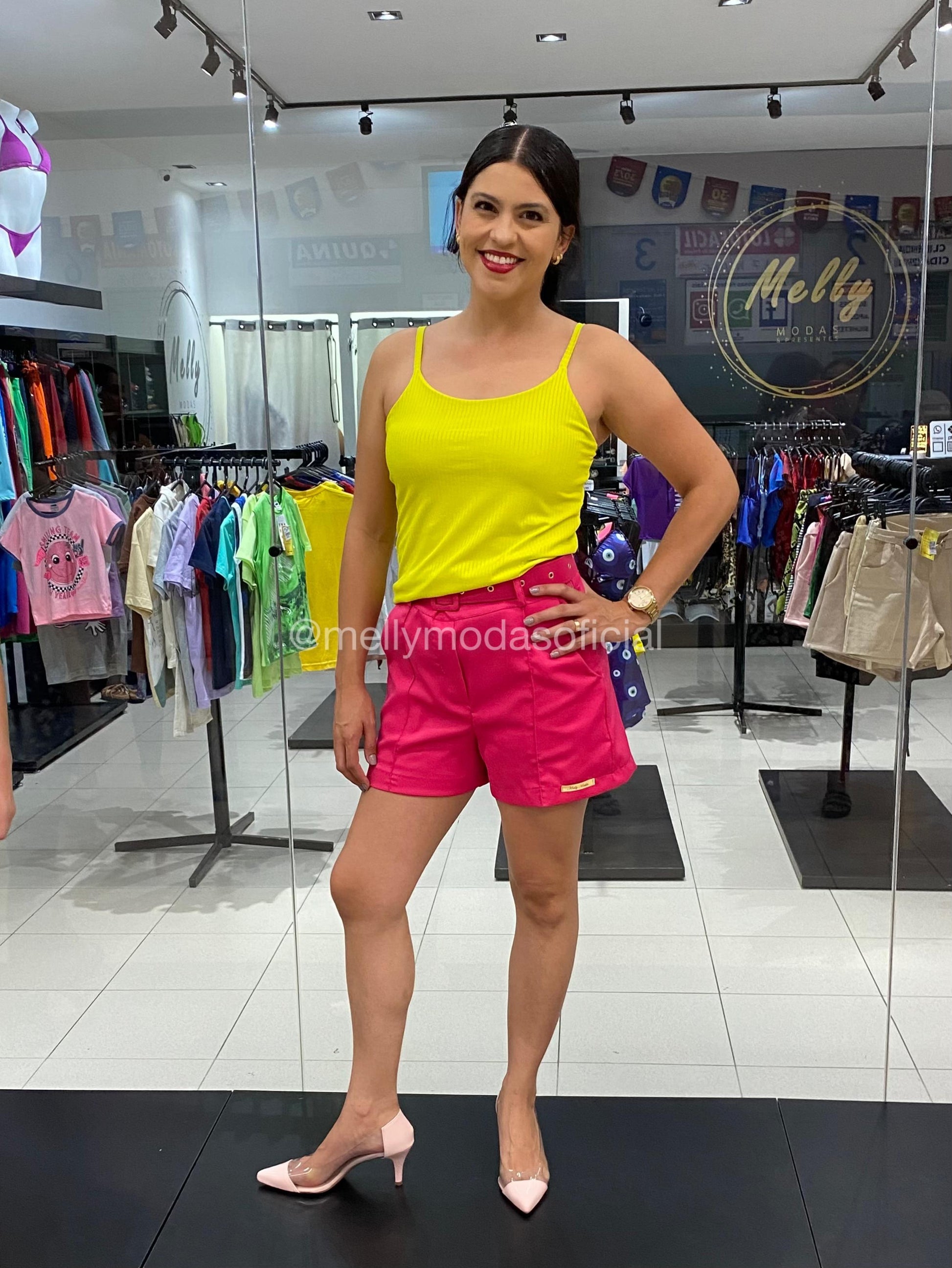 Shorts Alfaiataria Gold com Cinto e Bolso