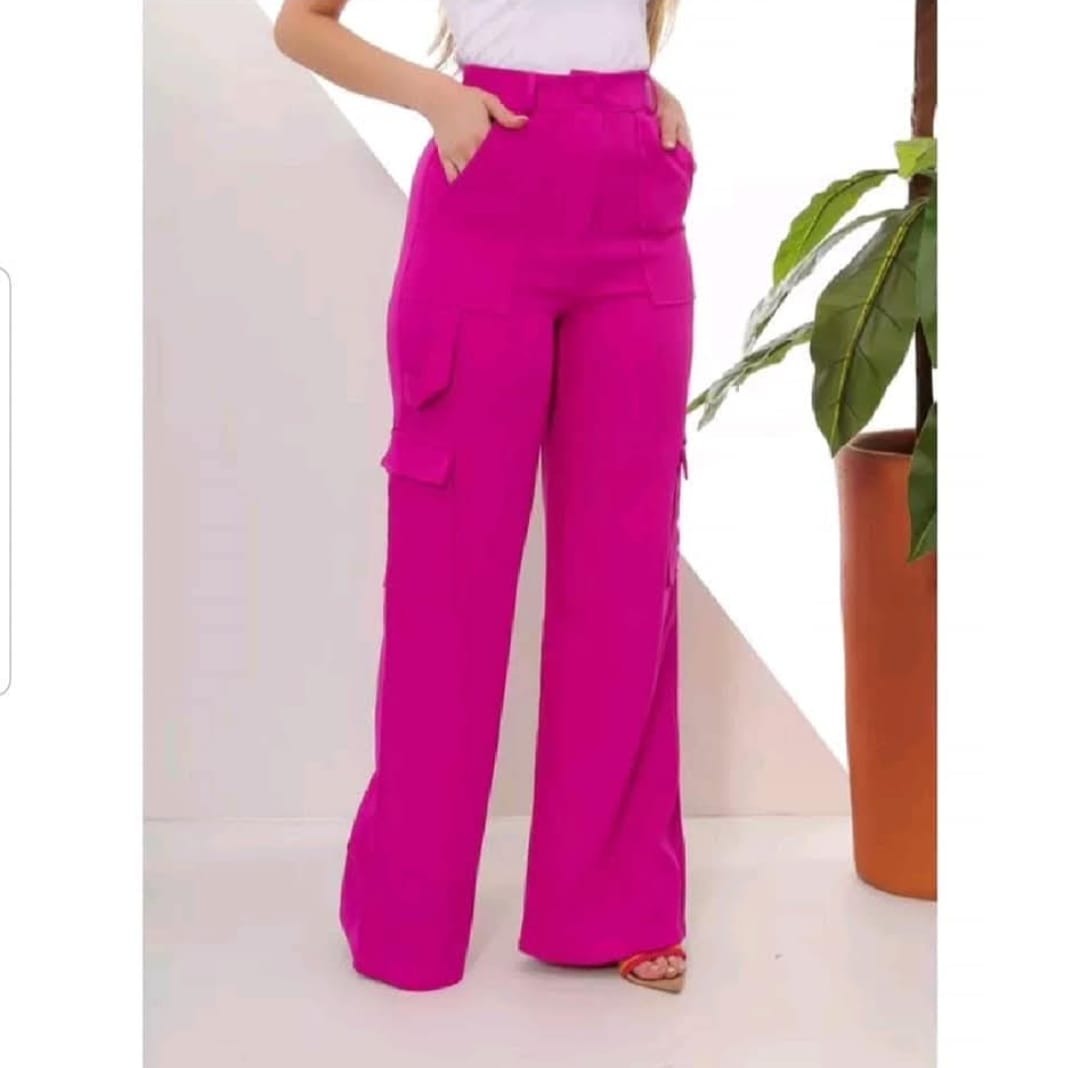 Calça Feminina Cargo Duna Versátil para Dia ou Noite