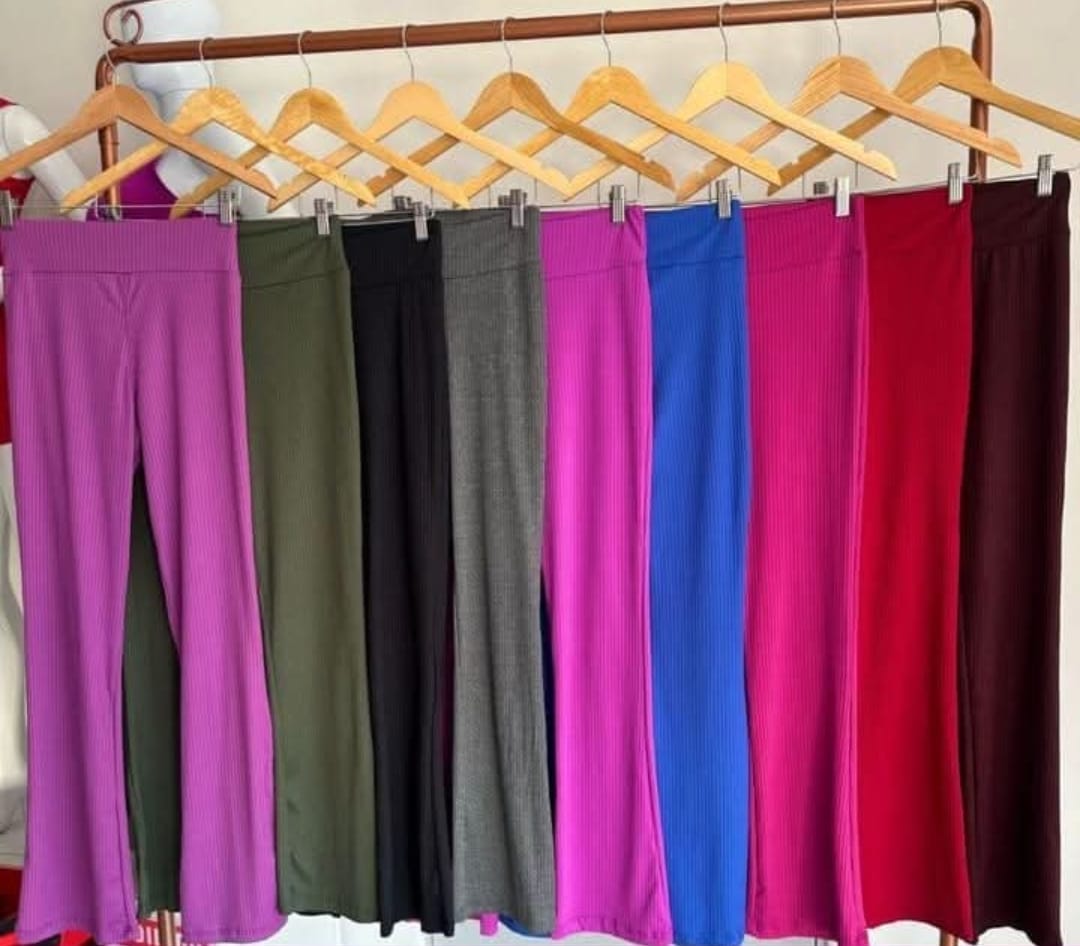 Calça Feminina Malha Canelada Conforto com Estilo Moderno